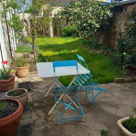 A Louer Centre-ville Δωμάτια σε οικογενειακή κατοικία *